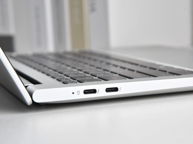 Hvað er Thunderbolt 4 tengi nýja MacBook?